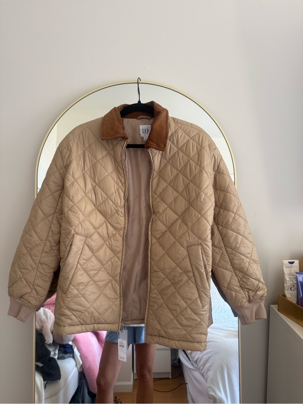 GAP Quilted Puffer Barn Jacket in Beige with Corduroy Collar